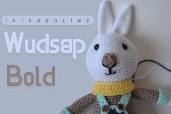 Wudsap: A Playful Display Font for Creative Projects